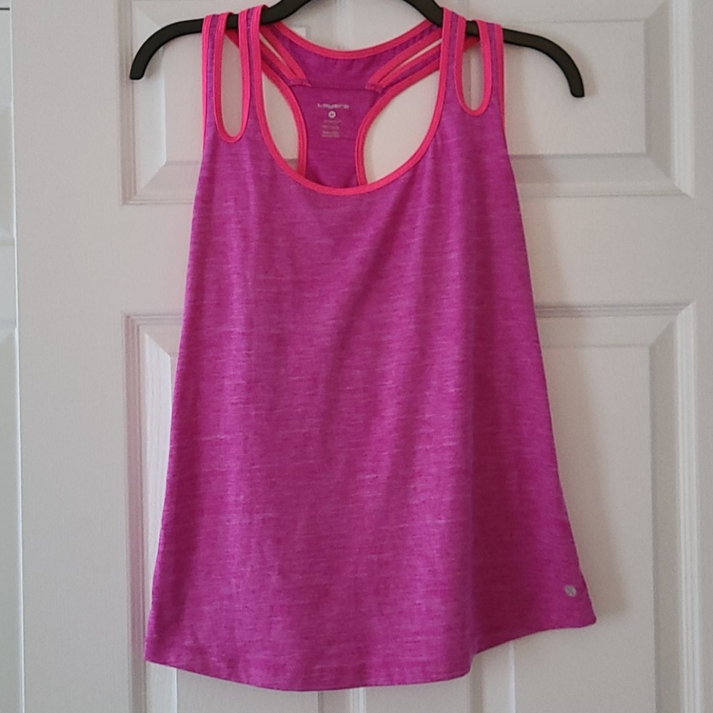 Set of 2 size medium Layers Tank tops